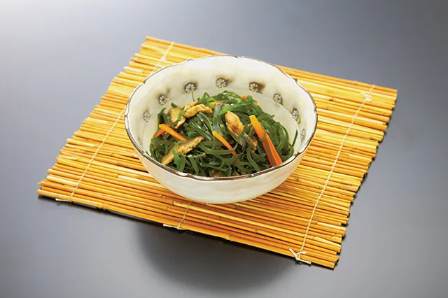 すき昆布の煮物(すきこんぶのにもの)
