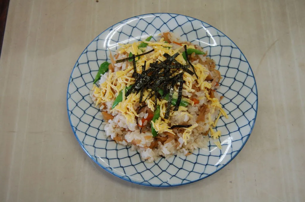 五目飯(ごもくめし)
