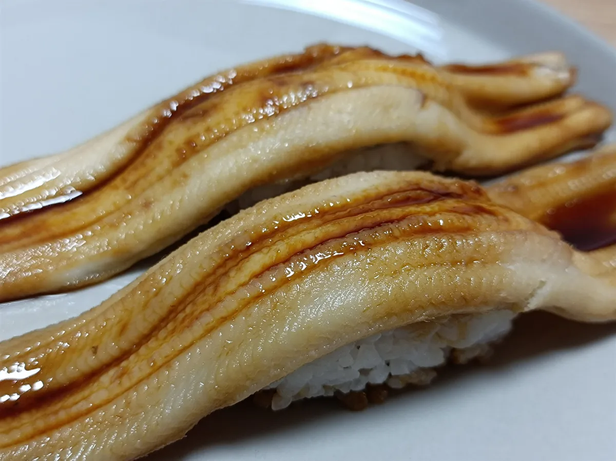 穴子寿司（あなごずし）