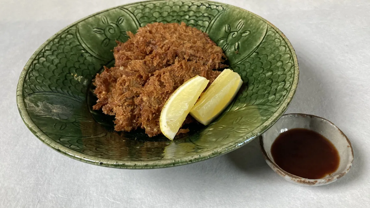 黒はんぺんフライ（くろはんぺんふらい）
