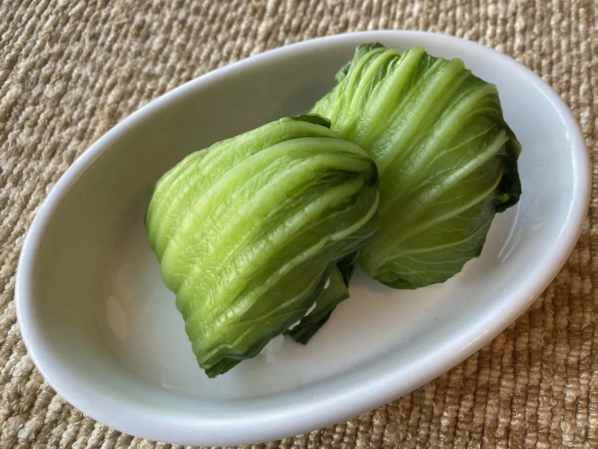 広島菜漬けのおにぎり／広島菜むすび（ひろしまなづけのおにぎり／ひろしまなむすび）