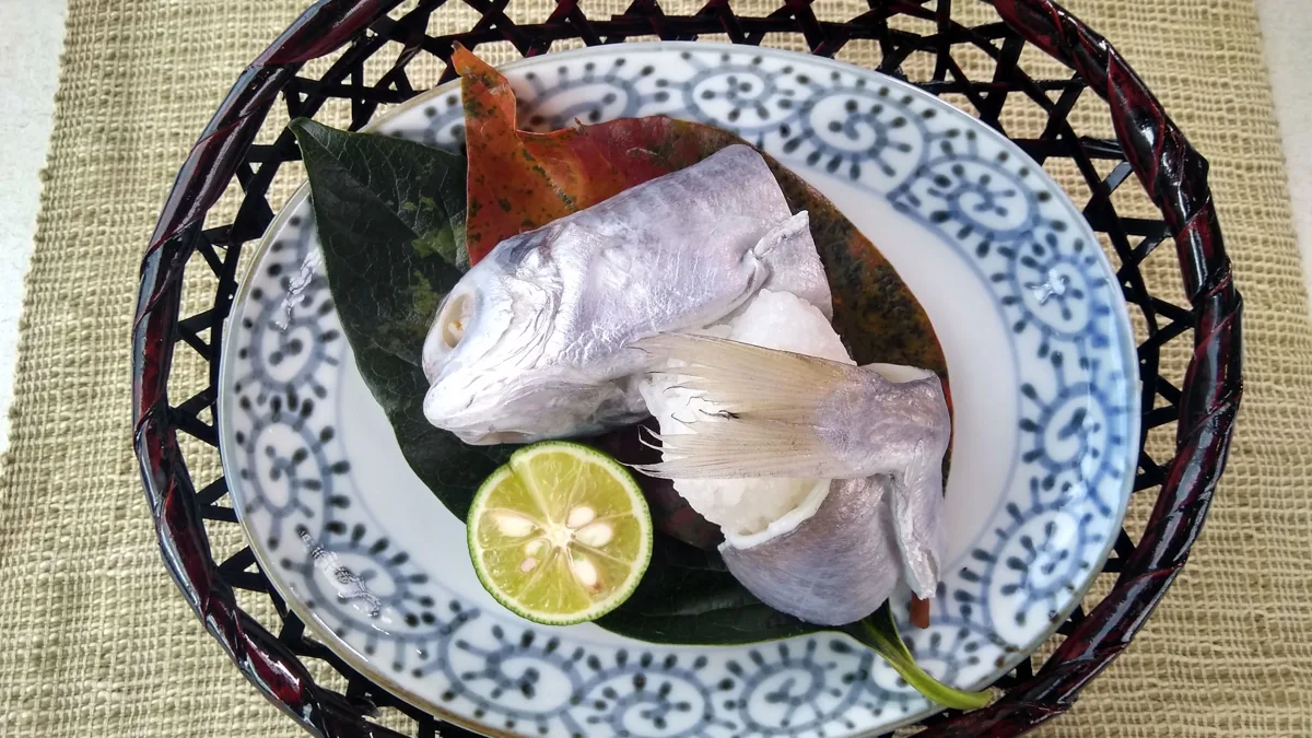 ボウゼの姿寿司（ぼうぜのすがたずし）