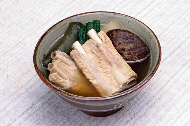 ソーキ汁（そーきじる）