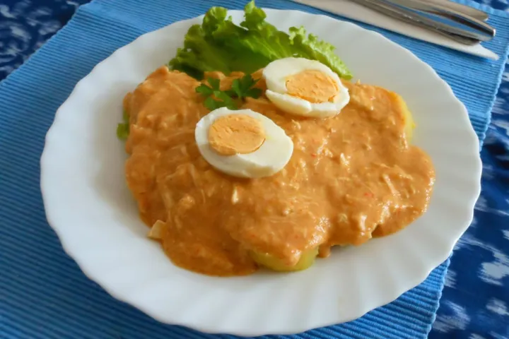 アヒ・デ・ガジーナ（鶏肉の黄唐辛子クリーム煮）