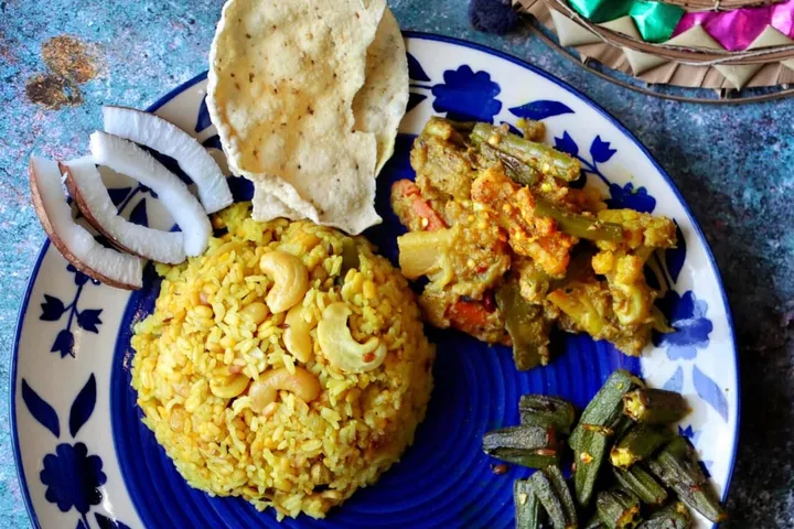 ブナ・キチュリ(米と豆の炊き込みご飯)