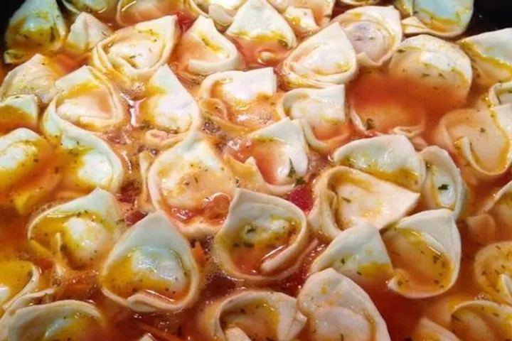 シシュ・バラク(ラム肉入り餃子のヨーグルト煮)